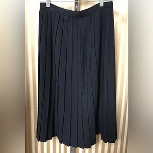Breckinridge wool pleated midi skirt